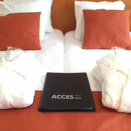 מלון Acces 4*